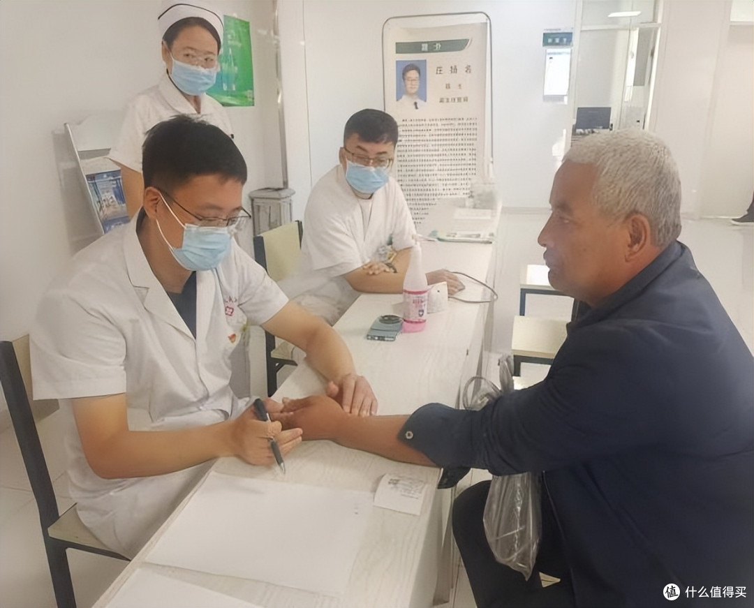 山河隔不断,医心赴和田—北京同仁堂医养援疆医疗队书写边疆故事