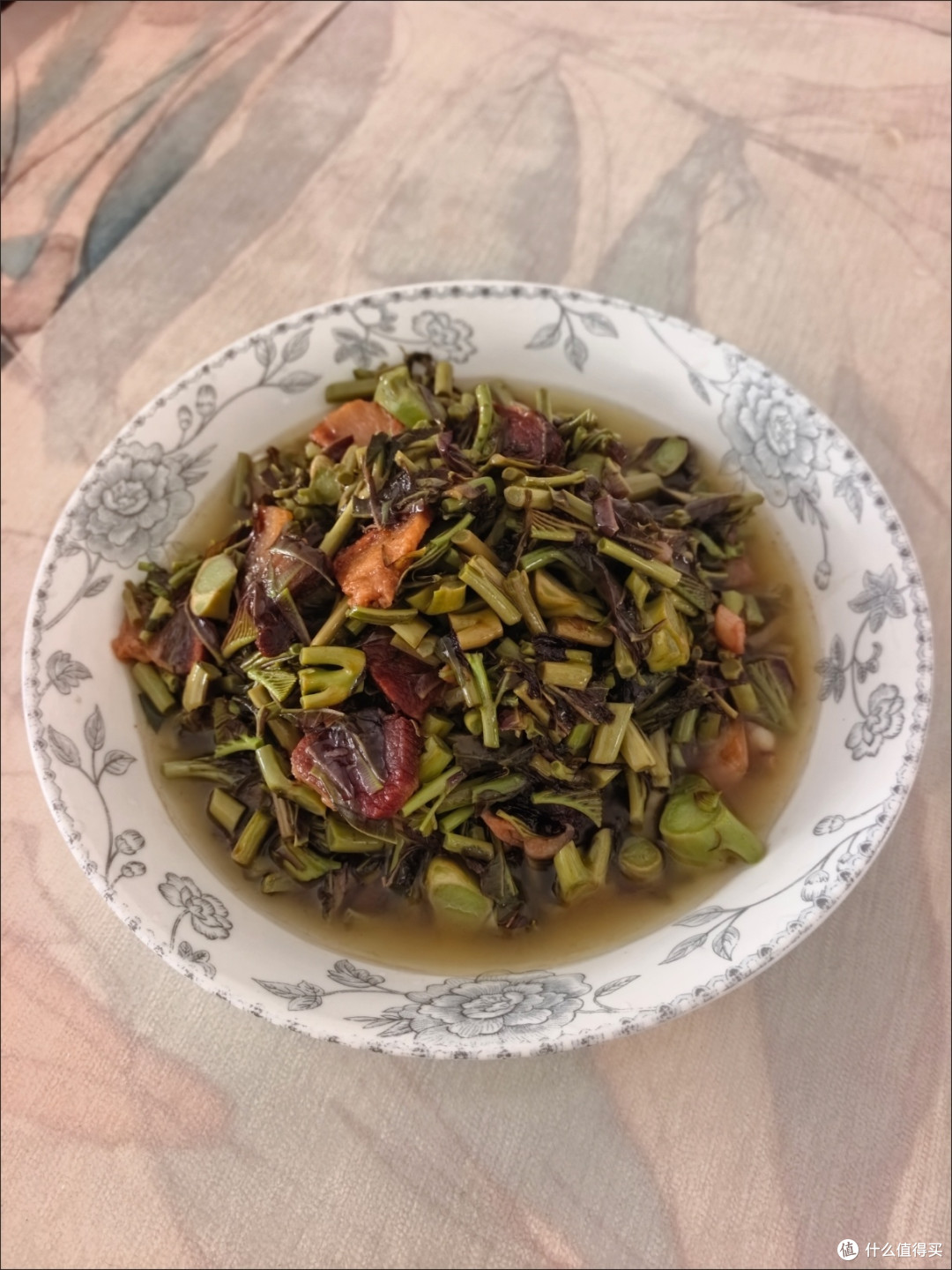春日必尝:香椿炒鸡蛋,一口吃进春天