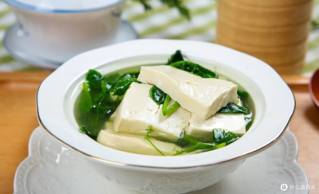 豌豆尖豆腐汤:春季养胃佳品