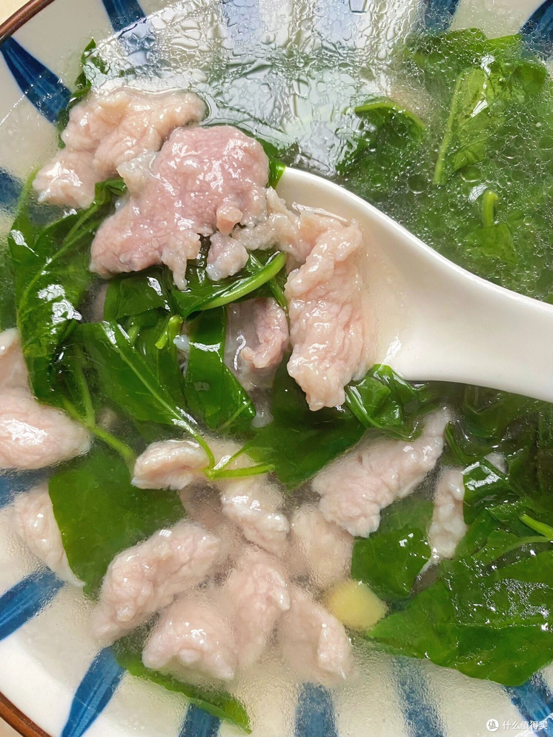 广东春日枸杞叶瘦肉汤