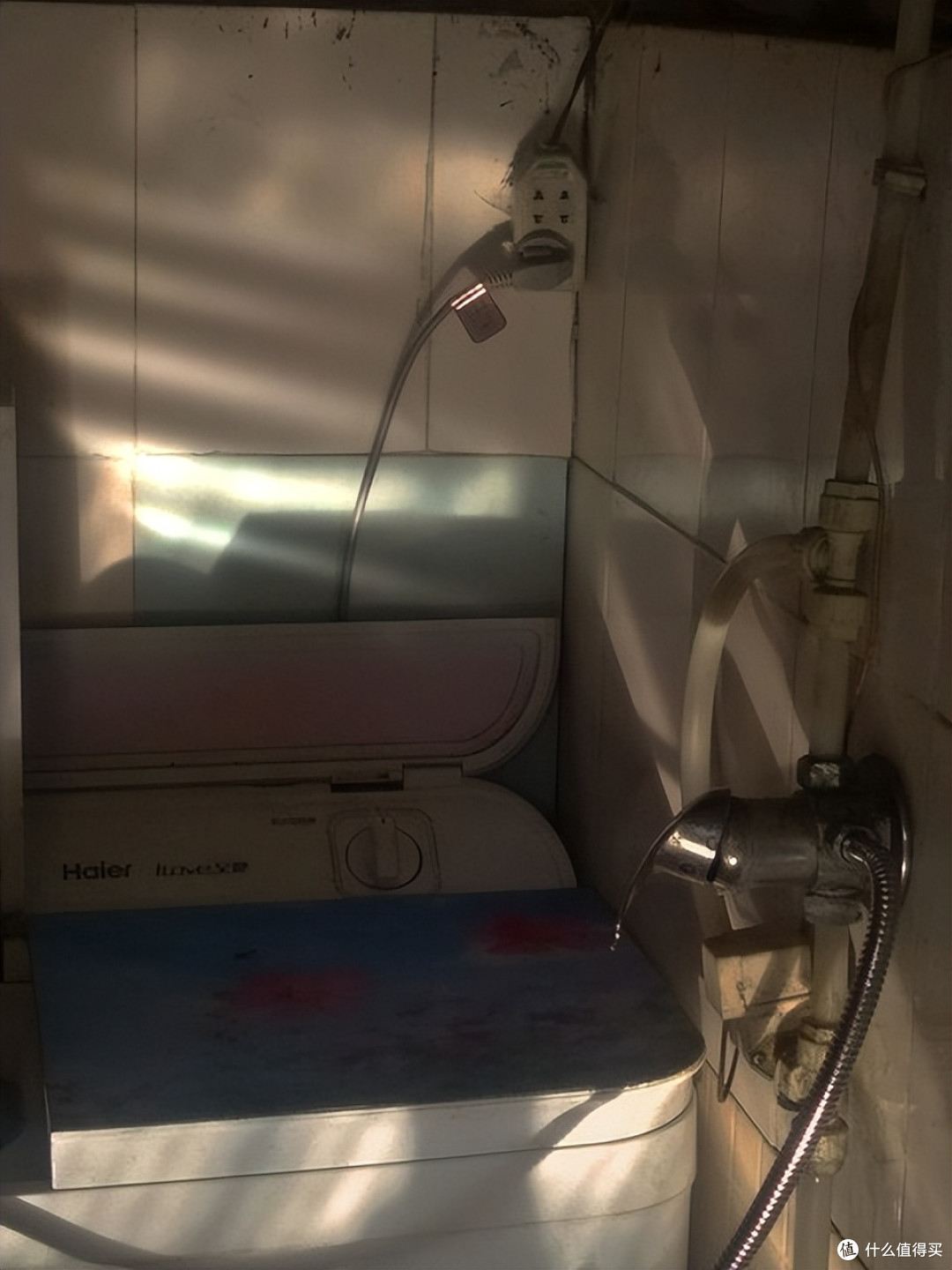 热水器不用时,要不要拔掉电源?听完电工师傅说完,我才恍然大悟