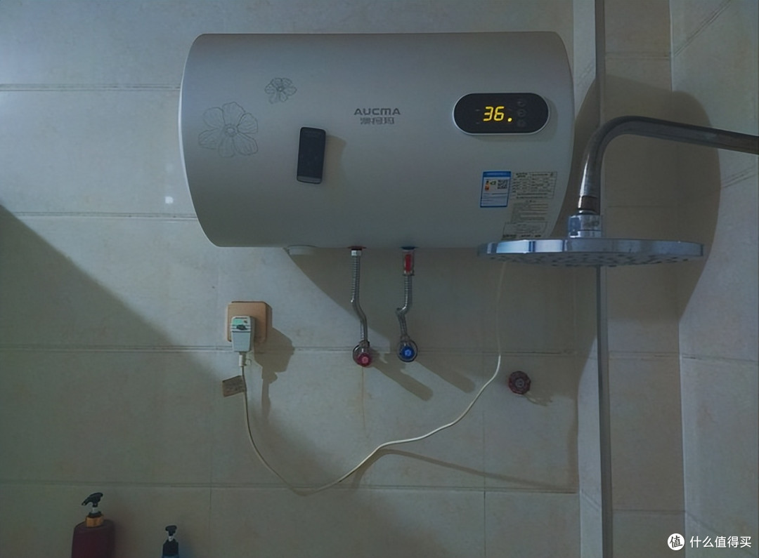 热水器不用时,要不要拔掉电源?听完电工师傅说完,我才恍然大悟