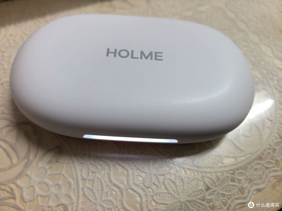 虹觅 HOLME Ultra 让充电更上一层楼，不愧是百元卷王