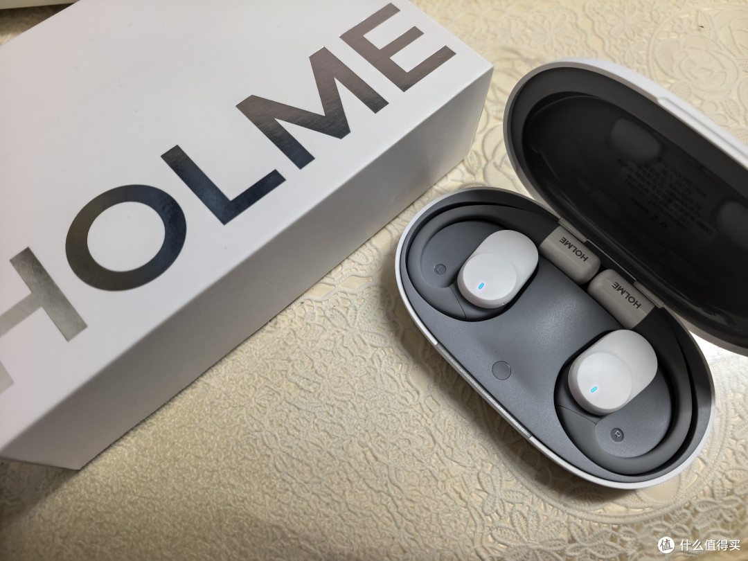 虹觅 HOLME Ultra 让充电更上一层楼，不愧是百元卷王