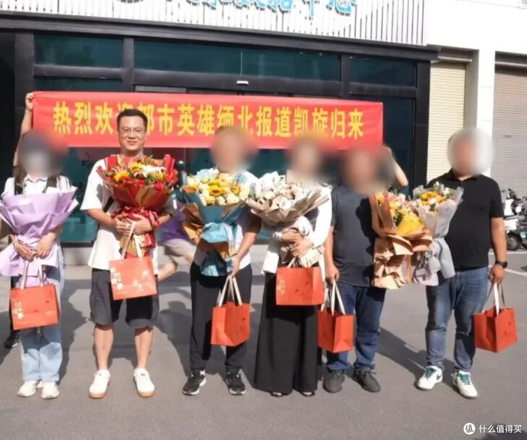 隐姓埋名20年卧底打拐,45岁猝逝在梅姨落网前夜!他的名字终解密