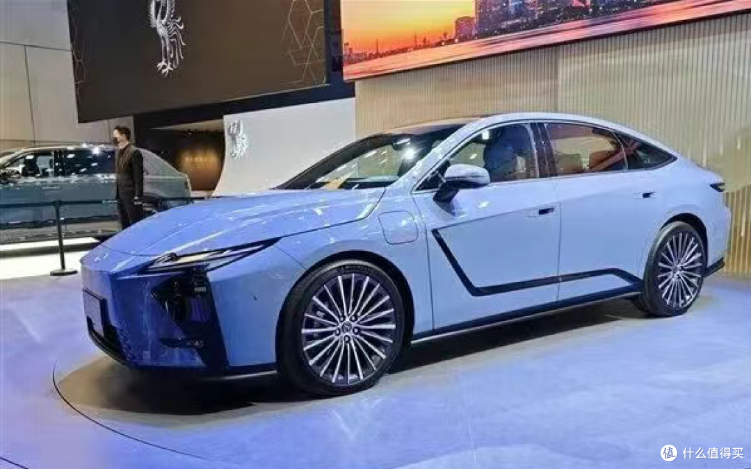 “加价神车”回来了！全新雷克萨斯ES预售30.88万起，选装另加钱