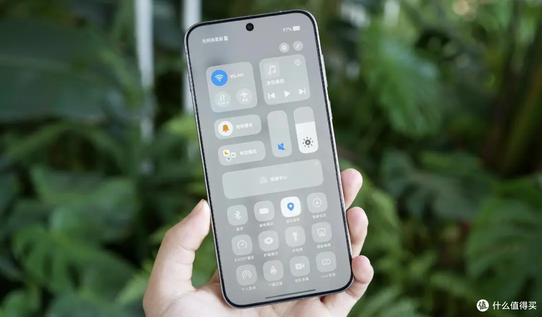 vivo X300 Pro彻底杀疯了,旗舰新机重回低价,这次把友商看傻了