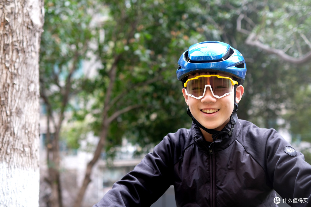 迈极炫MP炫彩变色骑行眼镜实测!一镜搞定所有骑行场景,太香了