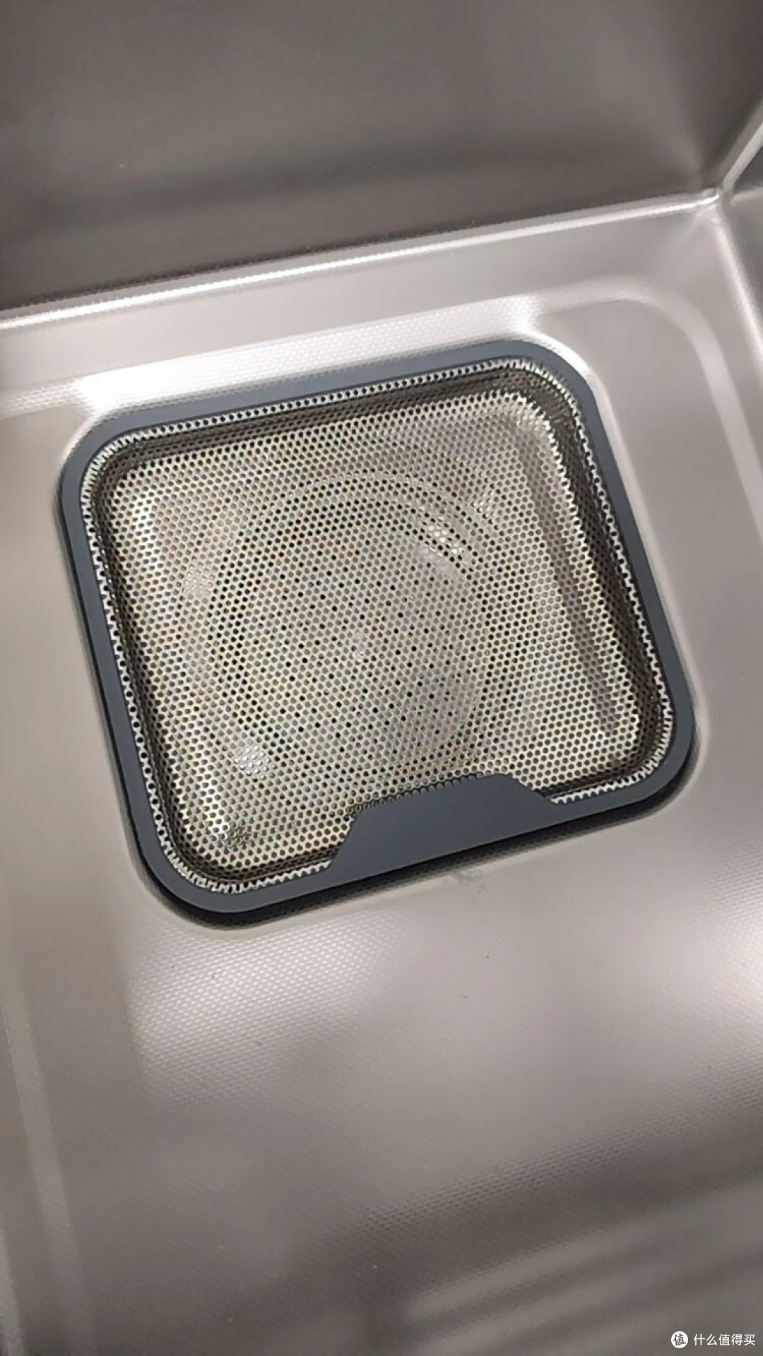 浪鲸SUS304大单槽实测:实用与清洁兼备