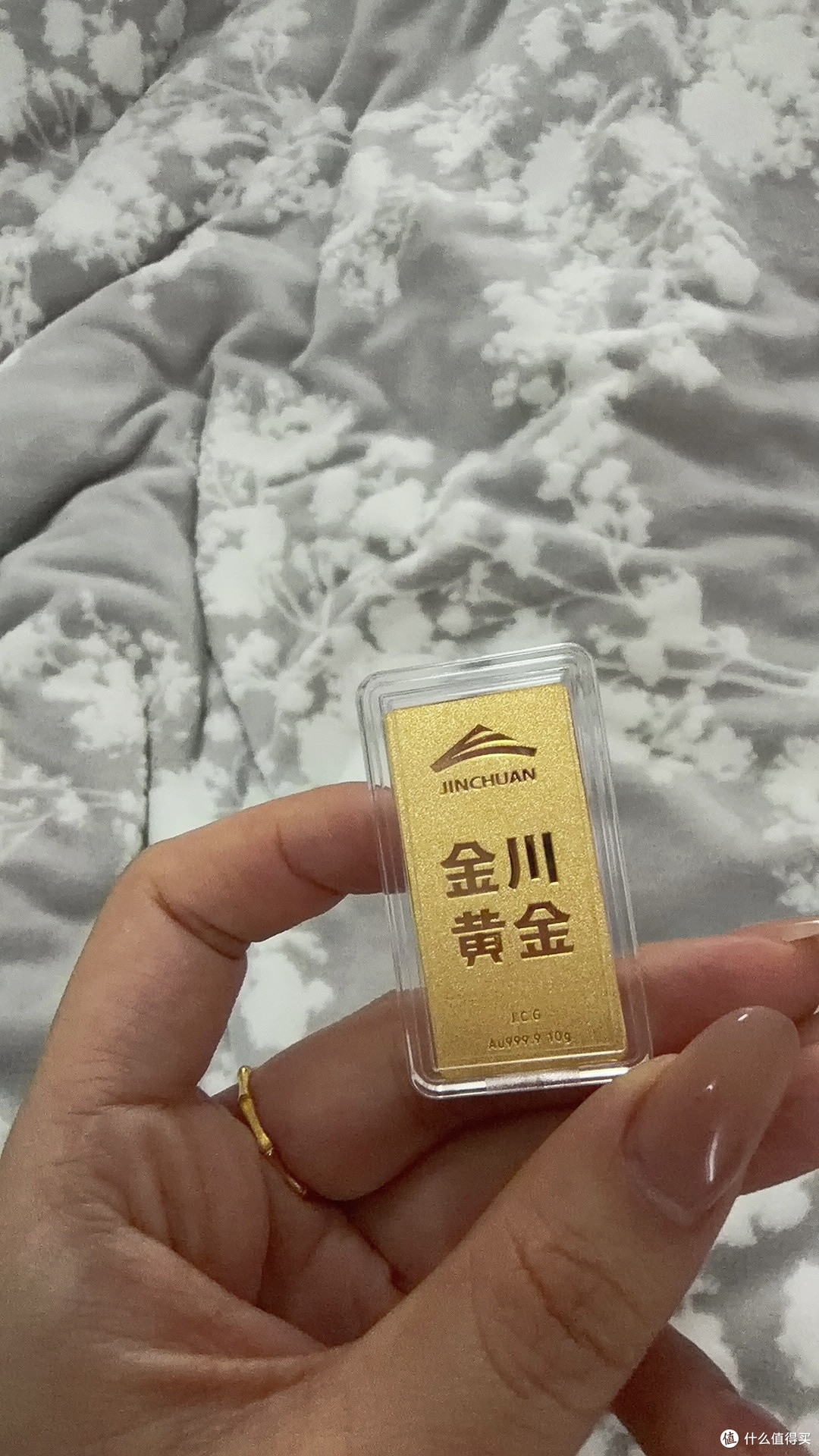 黄金理财:稳健投资的安全之锚