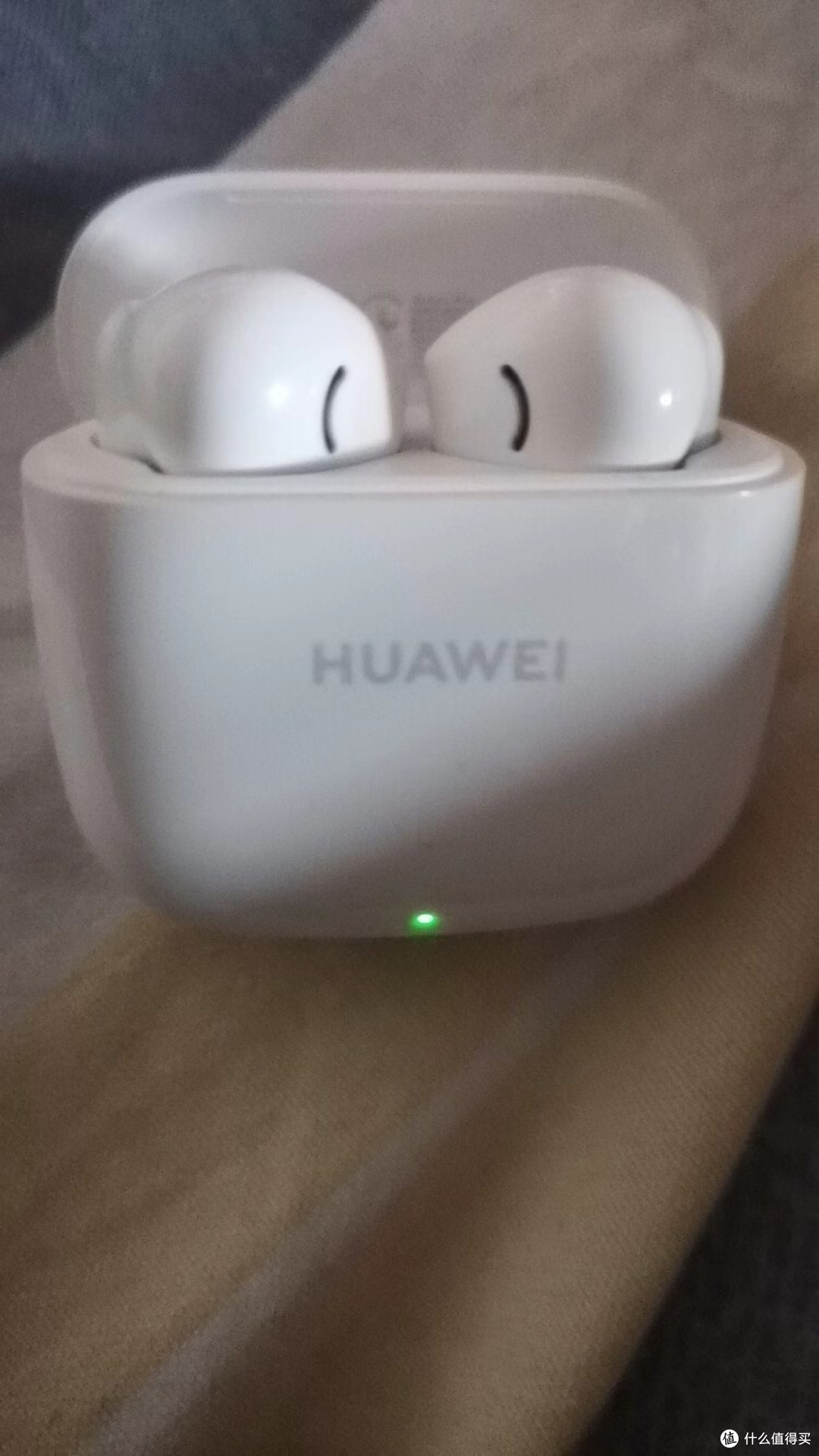 华为半入耳耳机:闲鱼捡漏全体验