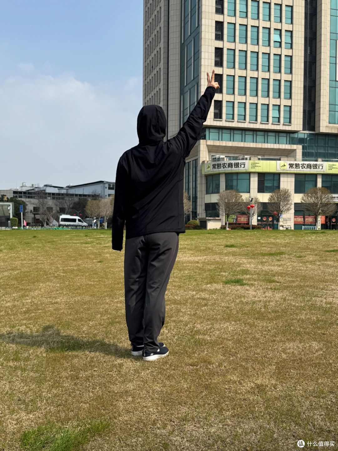 防晒衣实测:北归线原纱防晒衣全评测,透气防晒双在线,一文全懂