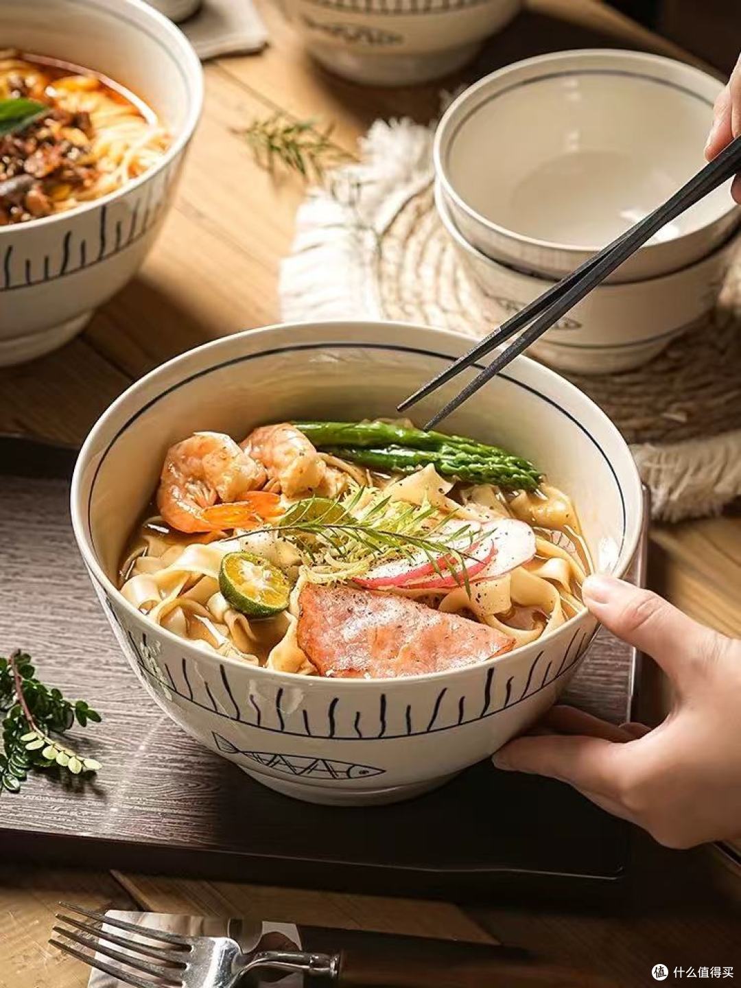 干饭魂狂喜!8 英寸日式斗笠泡面碗,一人食仪式感拉满🍜