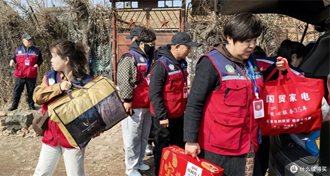 舒兰市青年志愿者协会爱心慰问困难家庭