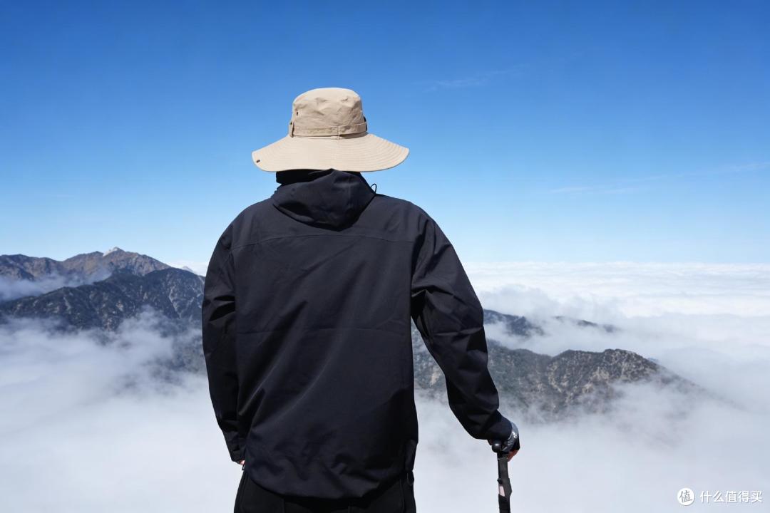不搞轻户外，平价罕见！VBREX 冲锋衣测评：重装越野7防冲锋衣