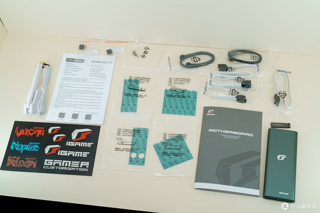 纯白美学:七彩虹 iGame Z890 ULTRA-S W V20 主板评测