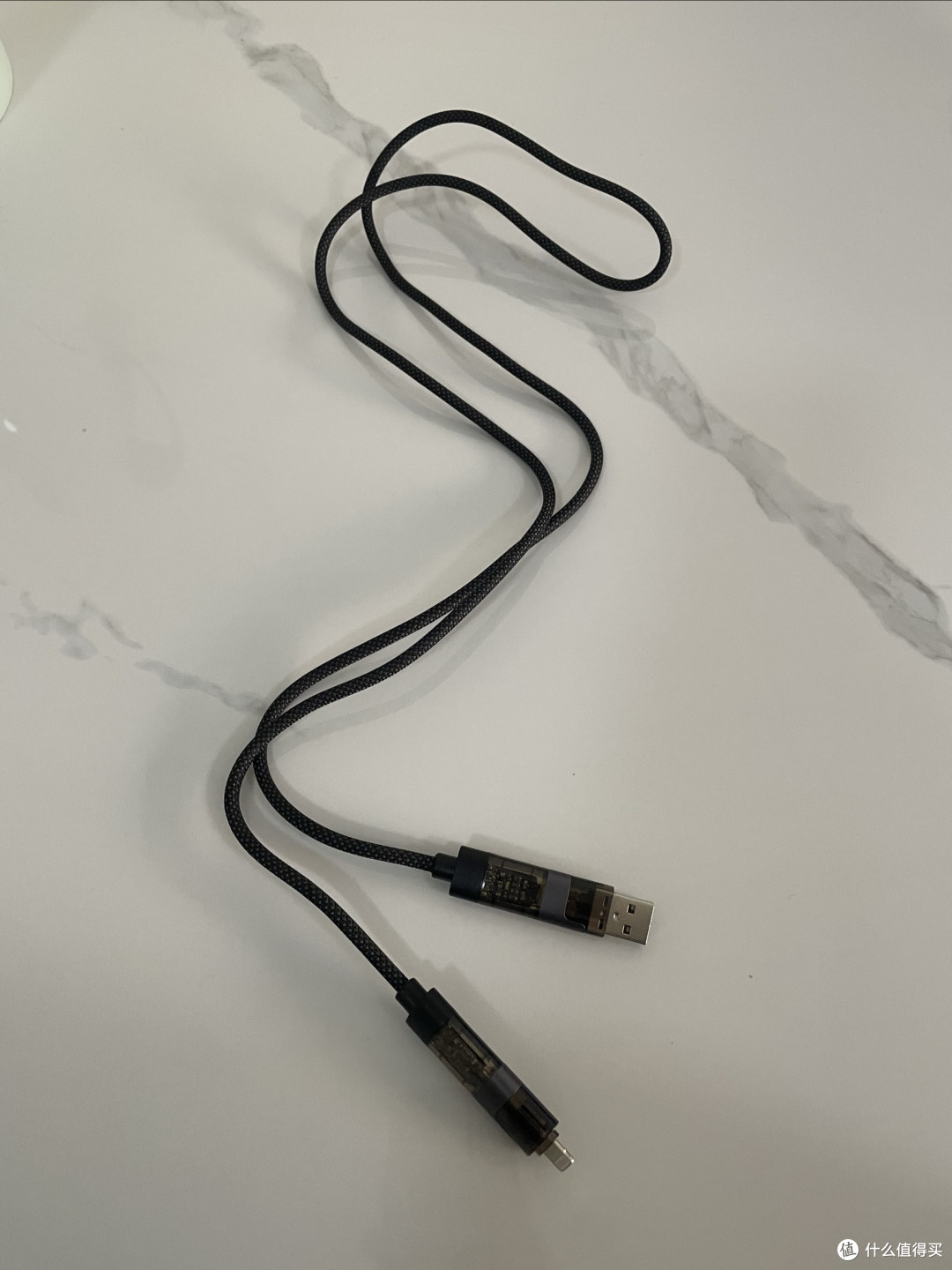 四合一的品牌兼容数据线，充电实测来咯