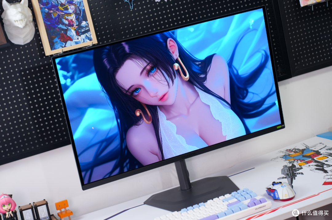 技嘉MO32U24 QD-OLED显示器评测:4K电竞与专业创作的全能旗舰