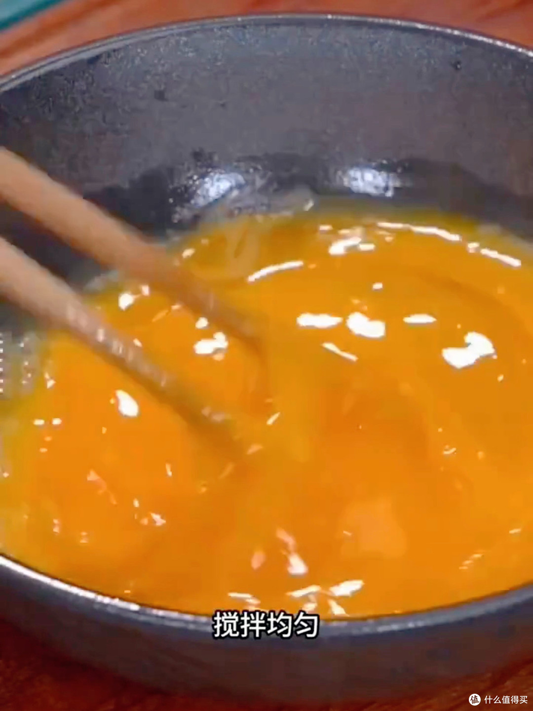 香椿炒鸡蛋,一口咬下整个春天的鲜!