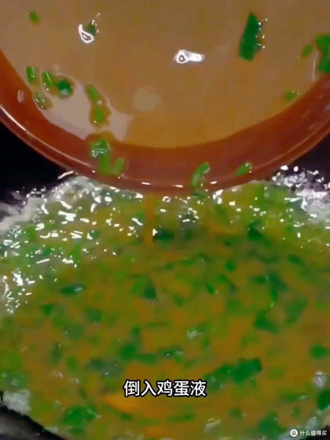 香椿炒鸡蛋,一口咬下整个春天的鲜!