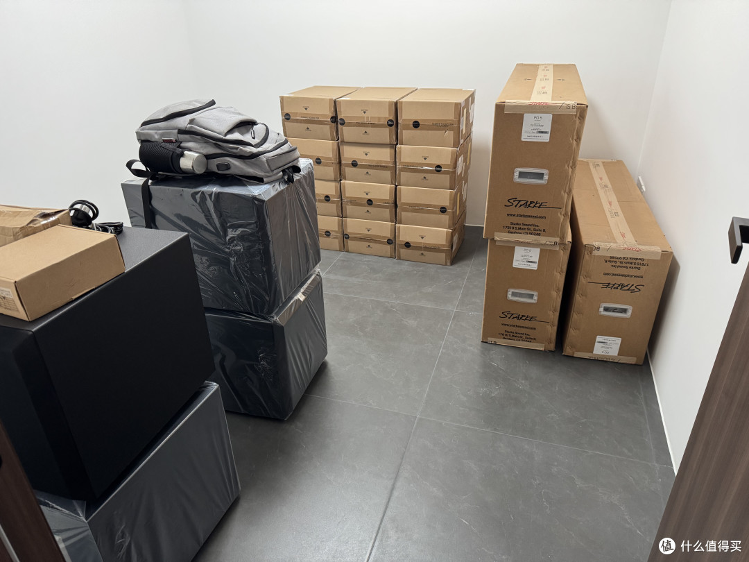 一个执念到一间小黑屋,9.4.6家庭影院落地