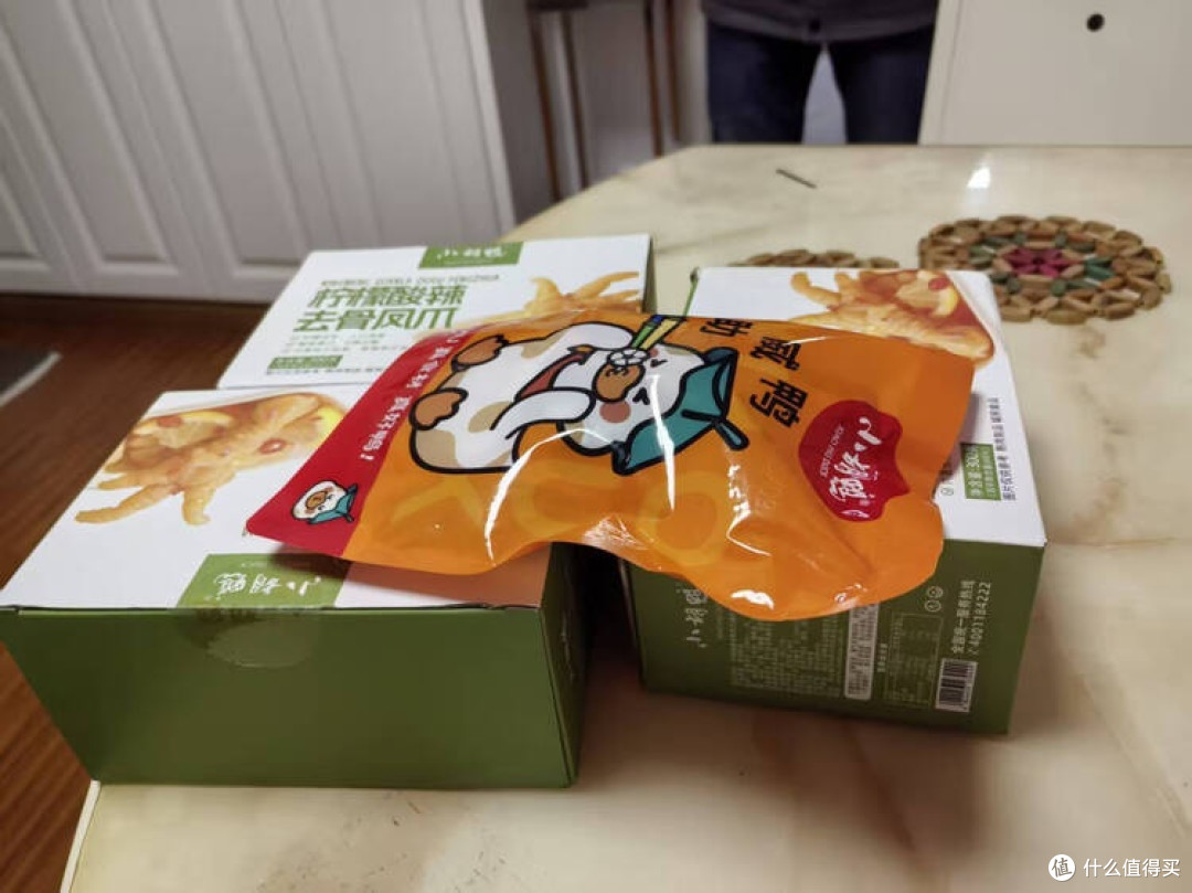 小胡鸭双品组合,春日囤货的清爽与咸香