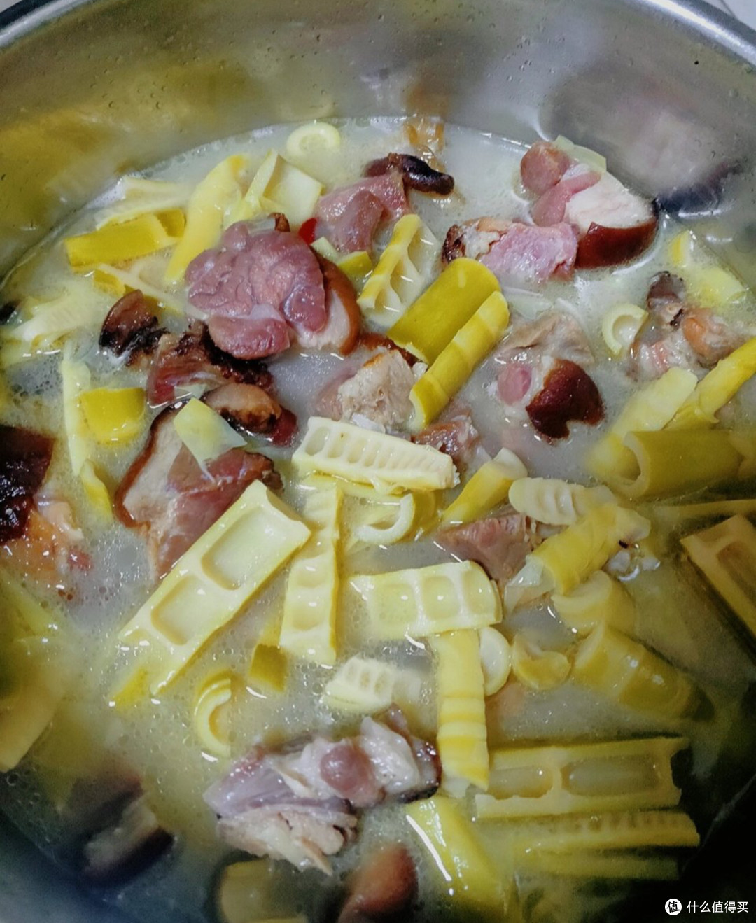 江南的春天,是从一碗腌笃鲜开始的