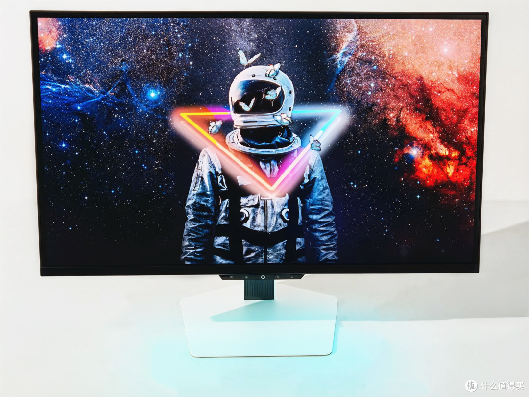 泰坦军团 X276S+实测,白色外观还自带灯效的高颜值27英寸显示器