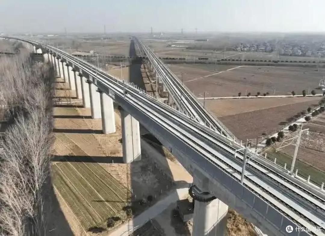 雄商高铁今年通车,冀鲁豫又多一条大通道!列车时速或达400公里