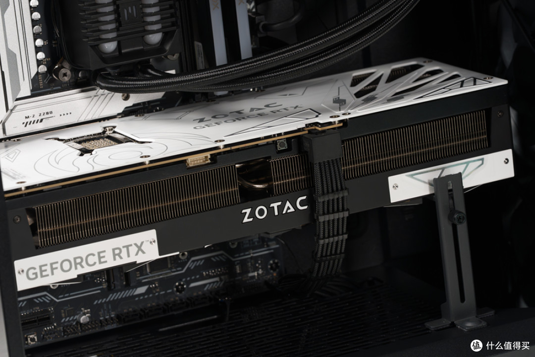 分形工艺North XL_铭瑄终结者 Z890-A WiFi_索泰 RTX 5070Ti 天启