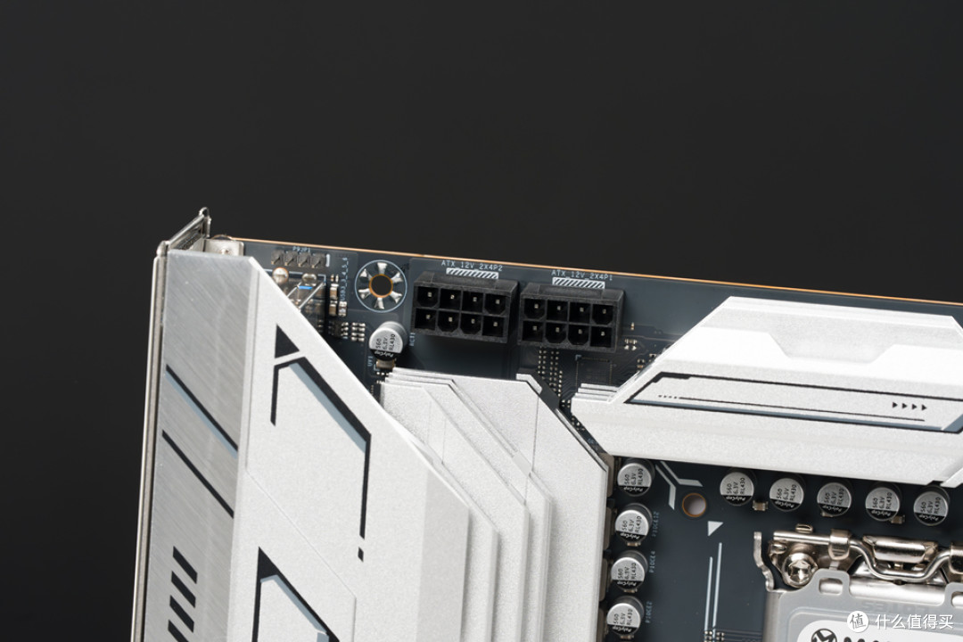 分形工艺North XL_铭瑄终结者 Z890-A WiFi_索泰 RTX 5070Ti 天启