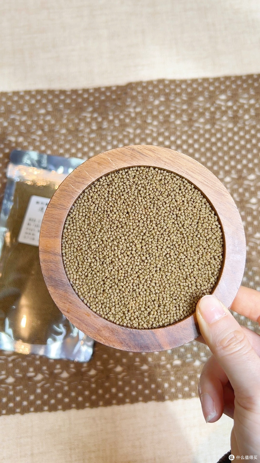  鱼场都在用！这饲料让我家罗汉鱼爆头又爆色