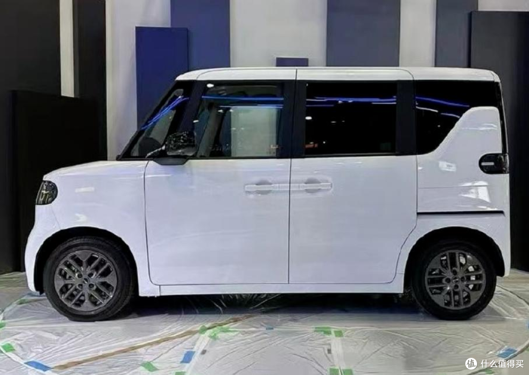 砸 12 万进军日本！比亚迪首款 K-Car 亮相，3.4 米车身 + 侧滑门