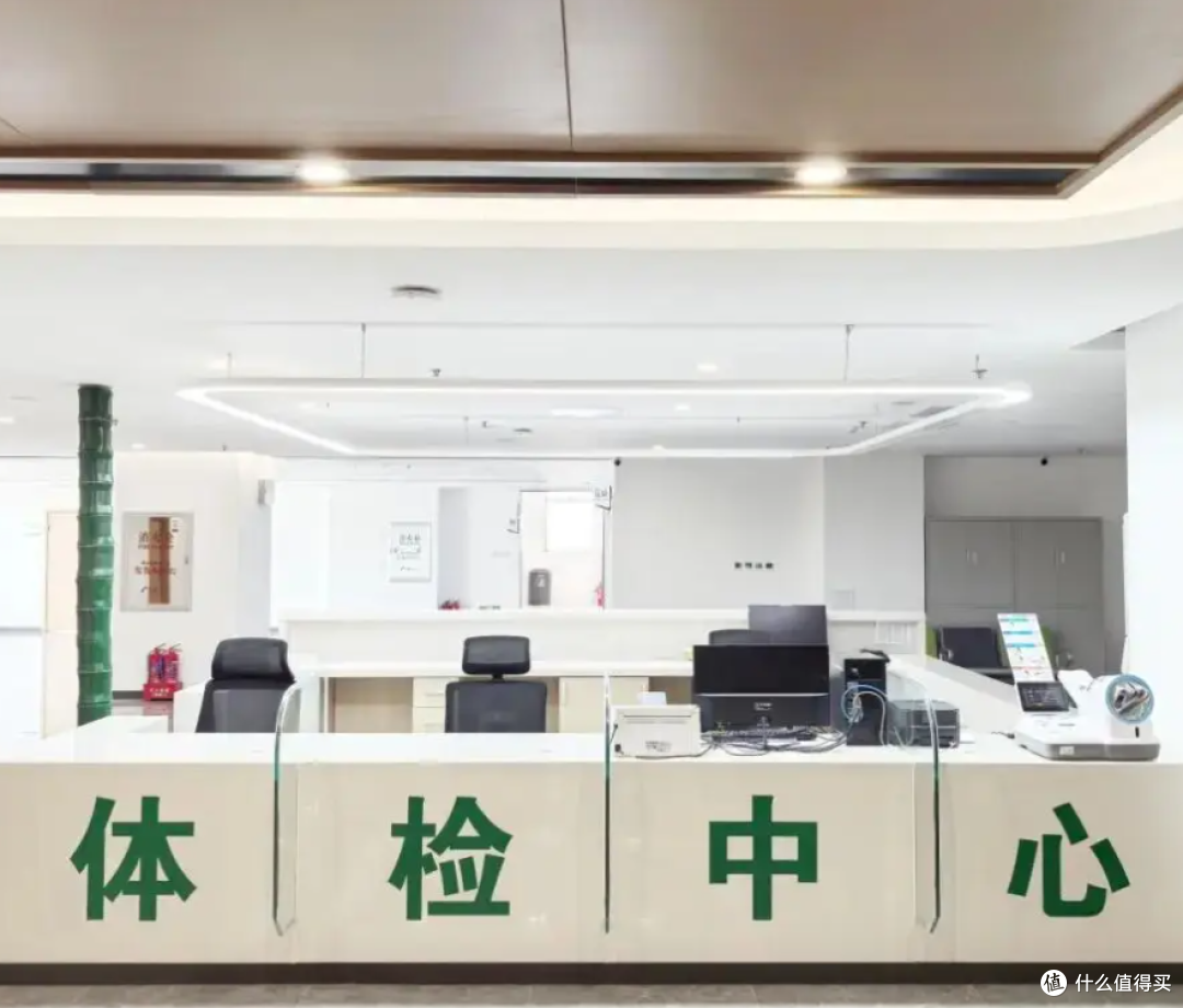 张雪峰41岁猝死敲响警钟：你省下的体检钱，可能是最贵的代价