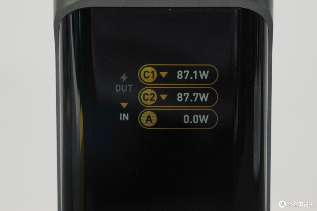 三口满速不虚标!Aohi奥海310W星舰Pro移动电源评测