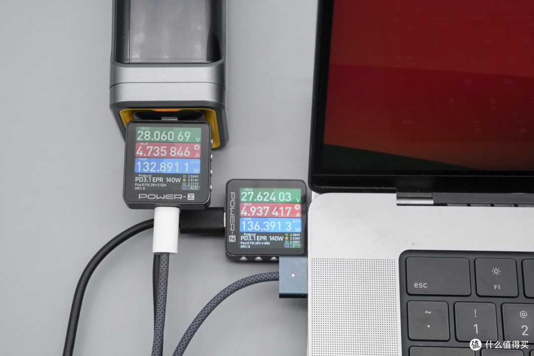 三口满速不虚标!Aohi奥海310W星舰Pro移动电源评测