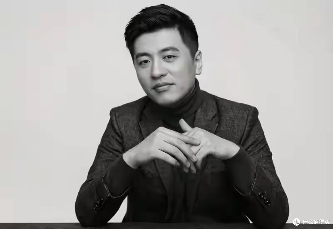 张雪峰离世,一个时代最复杂的教育符号