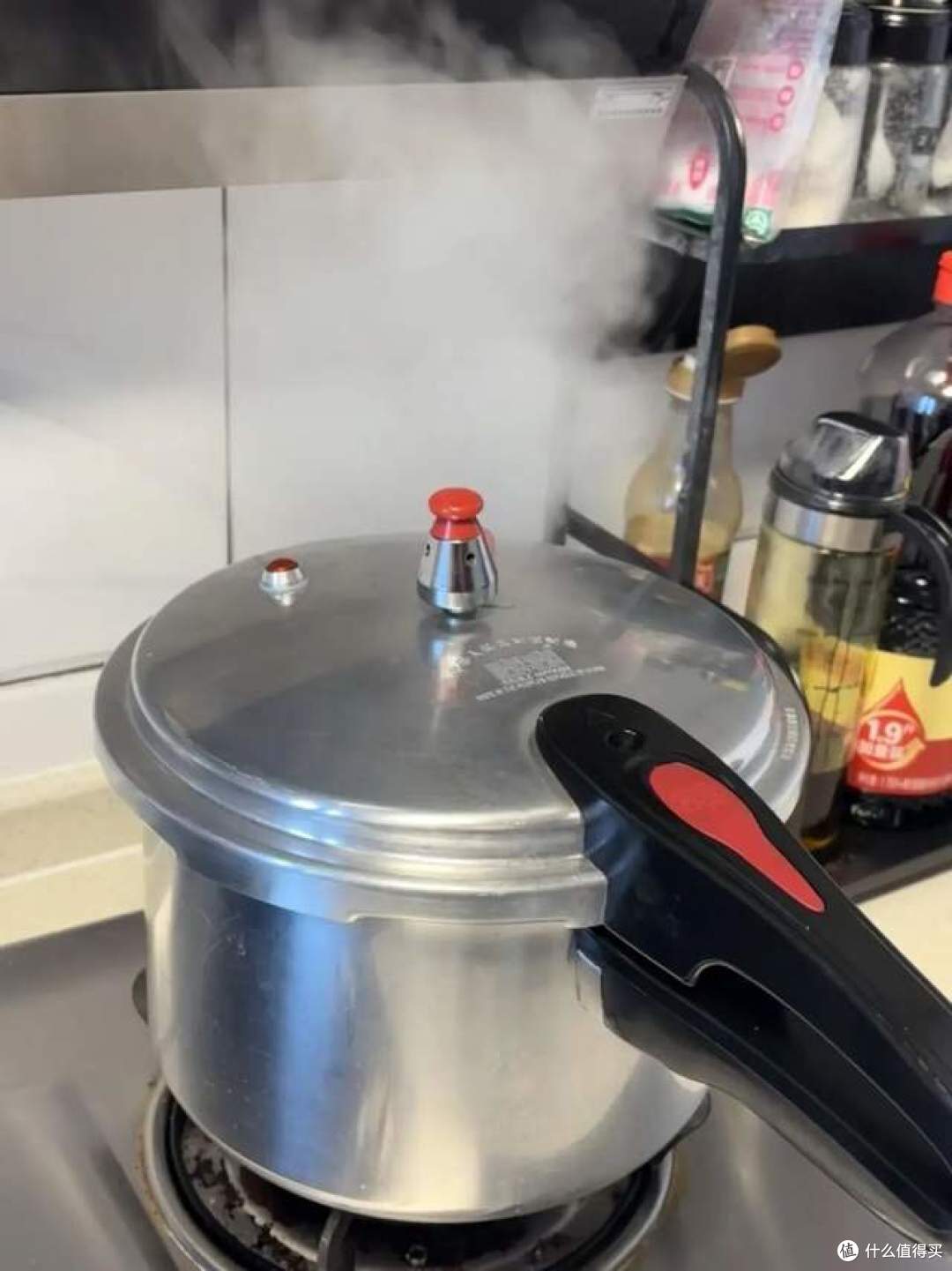 建议大家:千万别买这6种锅,危害大,不好用,家里有的也赶紧扔