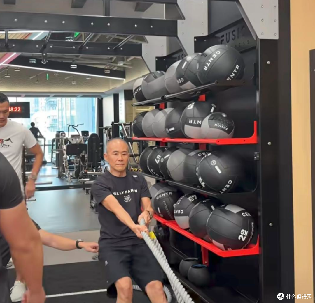 王石75岁比HYROX：人过中年，下半场拼的终究是身体