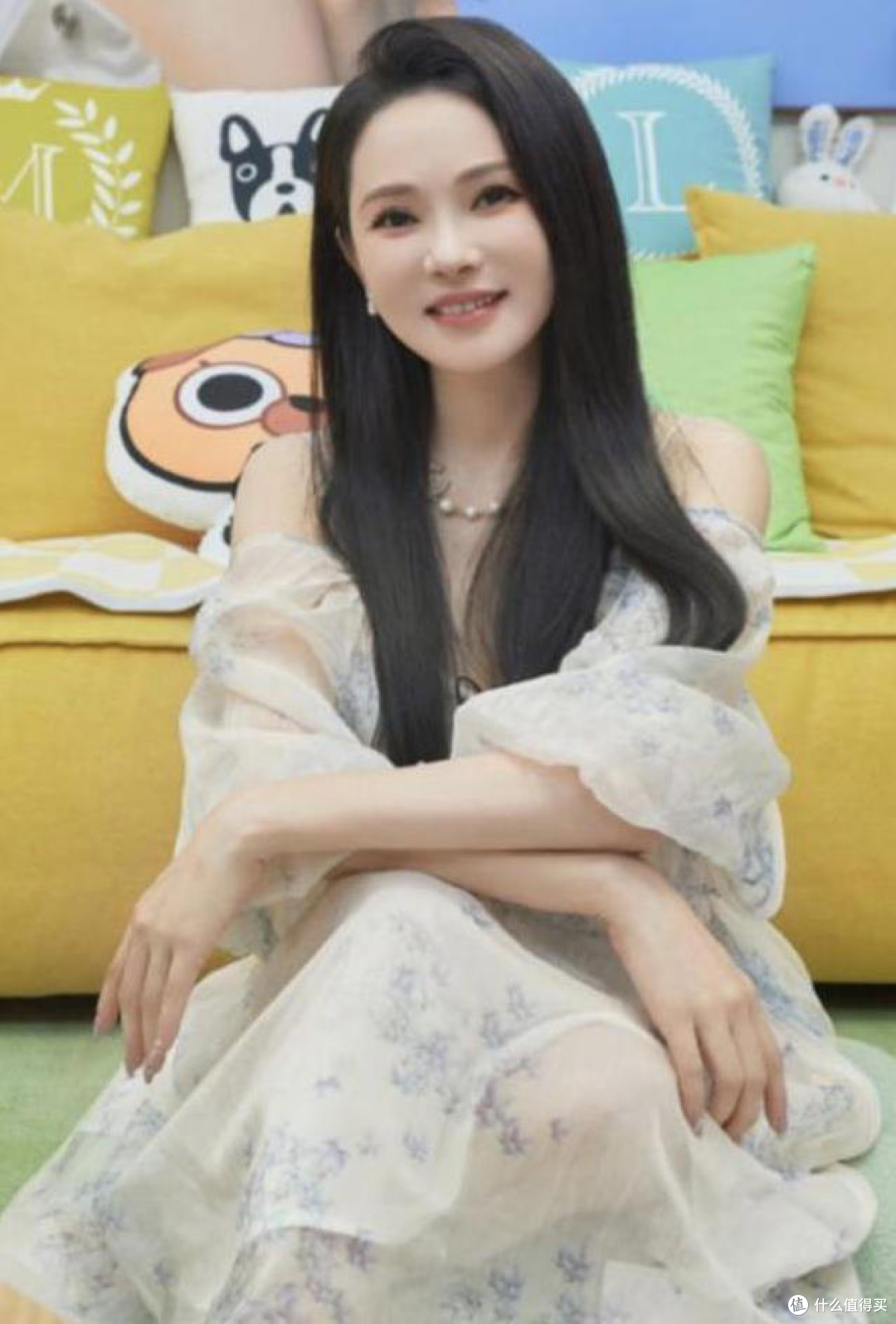 钱买不来亲子安宁!58岁伊能静身家3.3亿,却被9岁女儿逼到失眠!