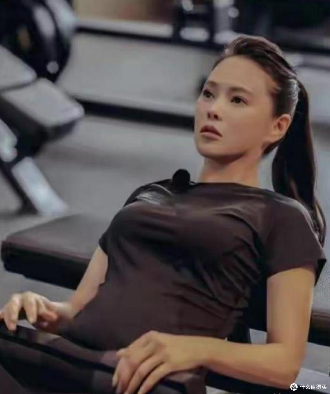 钱买不来亲子安宁!58岁伊能静身家3.3亿,却被9岁女儿逼到失眠!