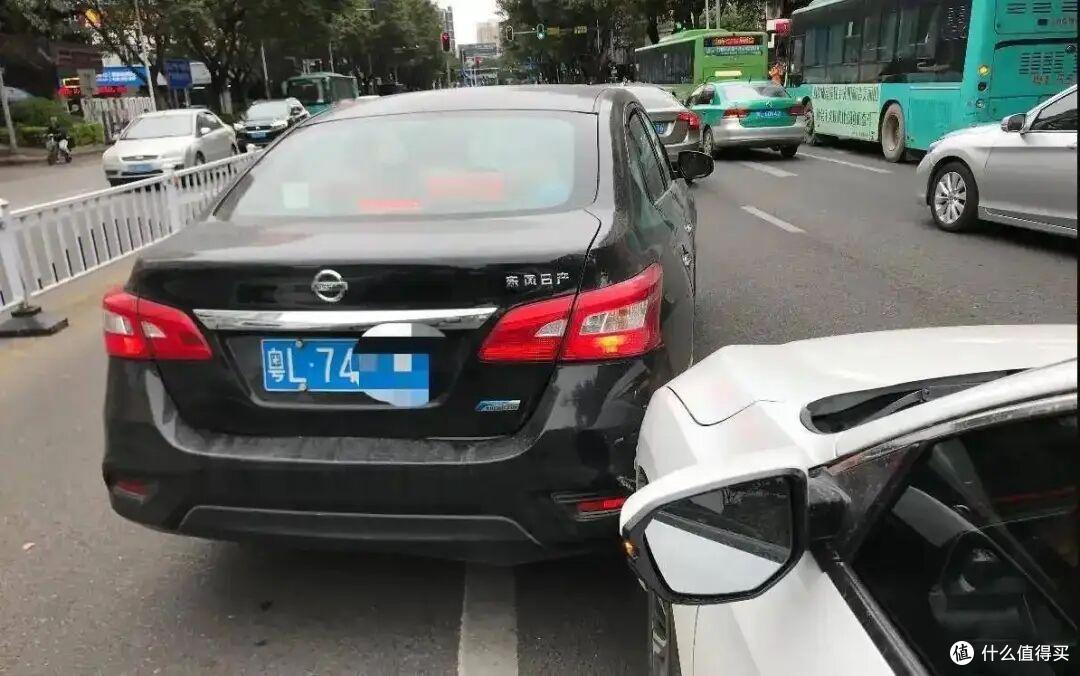 一年发生多次事故,都是对方的责任,那这种开车方式有问题吗?