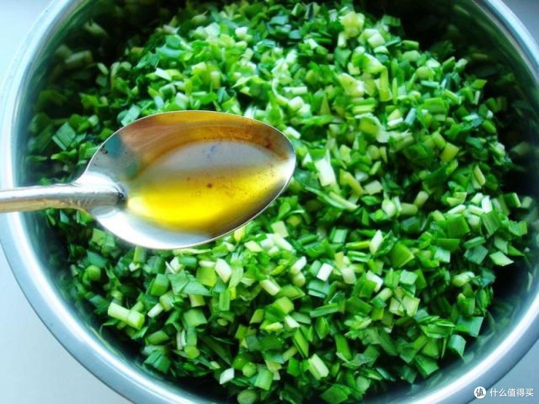 用韭菜包饺子,汁多鲜美,春天别错过!
