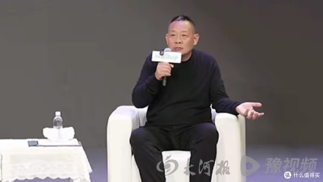 于东来直播透露:因骂下属已赔40多万,再回应胖东来永不上市