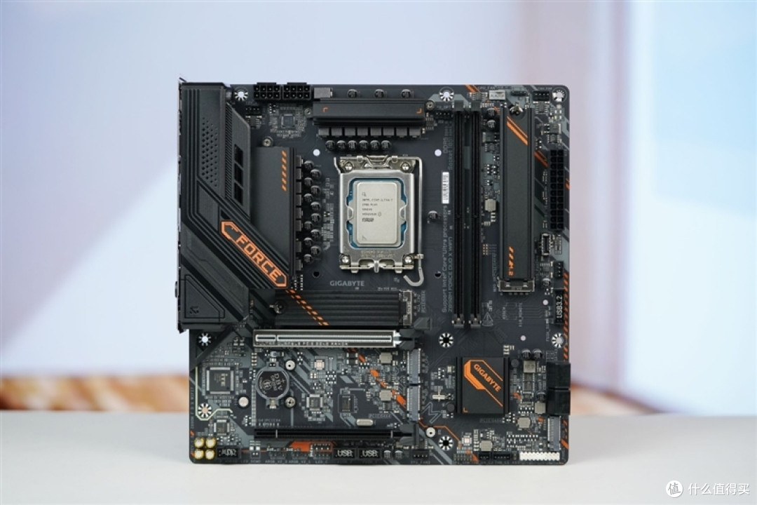 亡羊补牢 为时未晚否！酷睿Ultra 7 270K/5 250K Plus首发评测：游戏性能大幅提升