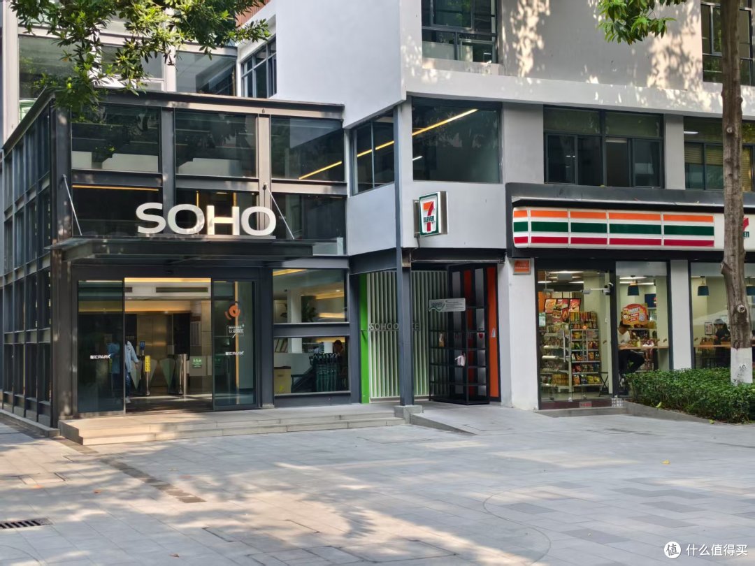 iQOO Z11评测:游戏续航确实顶,但玩《终末地》有点吃力