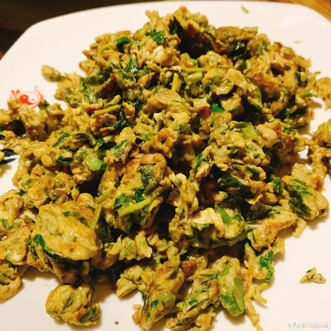 香椿炒鸡蛋的正确做法,只需简单几步,轻松在家做出美味菜肴