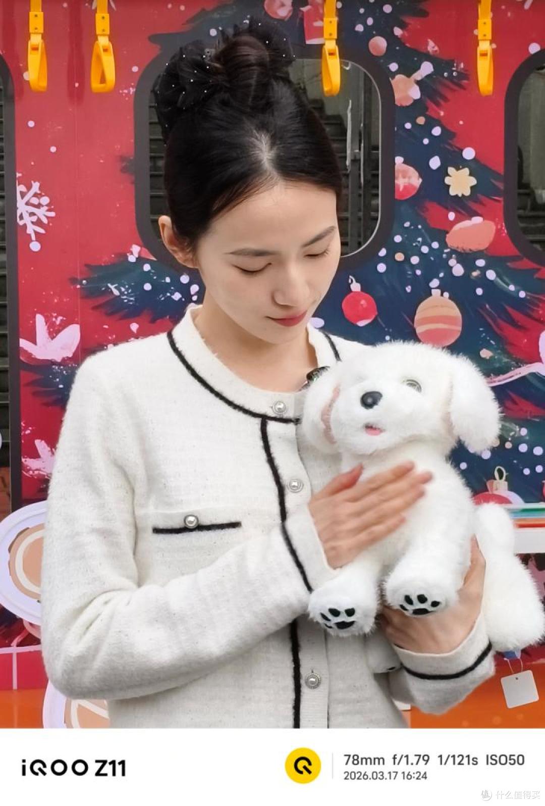 性能续航小超人 iQOO Z11天光白评测