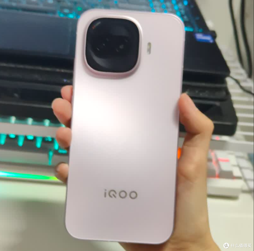 2026千元高性价比手机,vivo iQOO Z11系列发布,3款机型如何选?