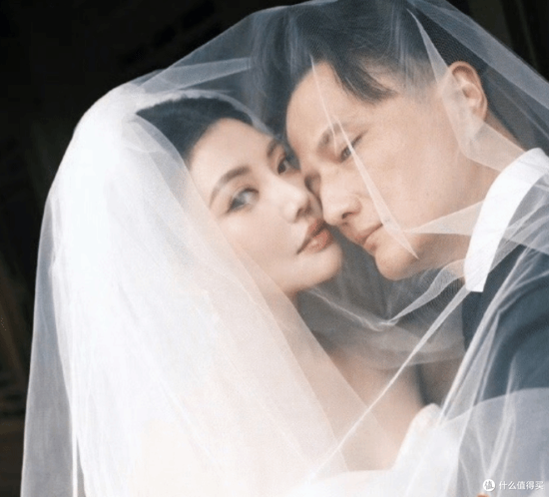 徐冬冬自曝低调完婚,竟要在娘家椰树办仪式,15年代言情分藏不住